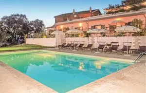 Gorgeous Home In Montalto Di Castro - Montebello