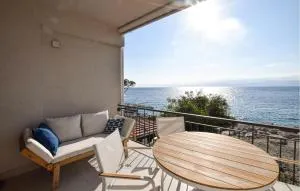 Awesome Apartment In Reggio Calabria - Ali Terme