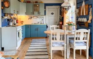 Amazing Home In Averøy With Wifi