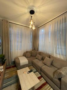 Warm and Cozy Modern Apartment