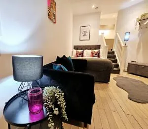 Lennon Place - Seacombe