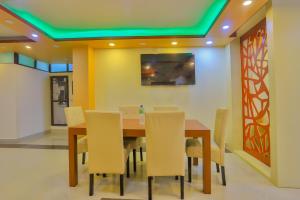 OYO 589 Hotel Trimurti