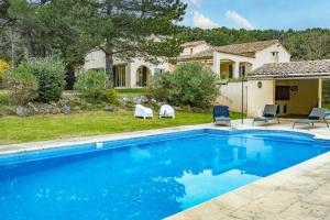 Maisons de vacances Pres d-Avignon elegante villa avec vue : photos des chambres