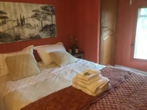 Tramontane chambre salon et piscine - 莫里埃莱阿维尼翁