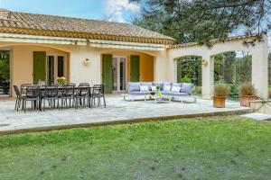Maisons de vacances Pres d-Avignon elegante villa avec vue : photos des chambres