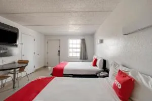 OYO Hotel Houston Katy Freeway - 凯蒂