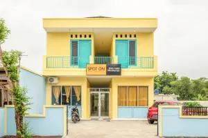 OYO Life 1889 Mbuahpage - Telukjambe