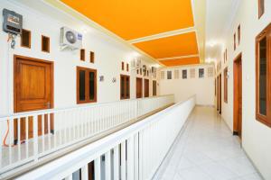 OYO 1642 Penginapan Anggrek Syariah 2