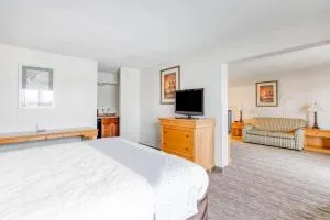 OYO Townhouse Owensboro West - 埃文斯维尔