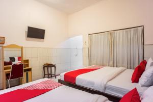 OYO 2180 Vina Vira Hotel