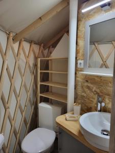 Tentes de luxe Yourte de deconnexion chauffage climatisation : photos des chambres