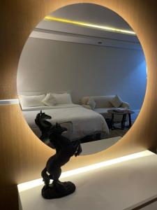 Elegant Self Entry Studio