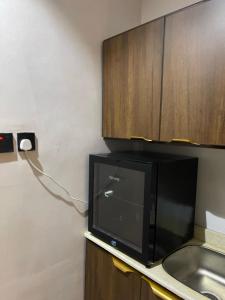 Elegant Self Entry Studio