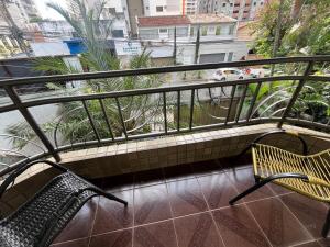 Quartos Quintal Bueno! Com ar, tv e internet no melhor bairro de Goiânia! Perto do Goiânia Shopping, Parque Areião Hospital Premium Mater Dei OVG Vaca Brava Marista Campo do Goiás!