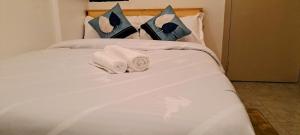 Chic Rustic Studio Retreat