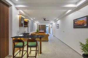 Echron Luxury 2BHK Apartment with Jacuzzi