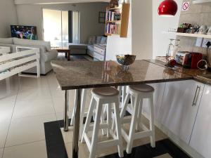 Seaview Sunset Boutique Apartments - Solar powered