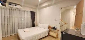 wooden tree nongkhai - 乌隆他尼