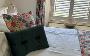 Juliet Cottage, late Georgian treasure, charming, cosy and historic, only a short walk to Alnwick Castle