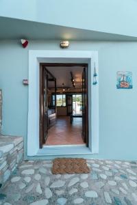 Infinity II - Modern Family Retreat in Kos