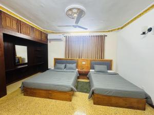 Humming Birds Suites