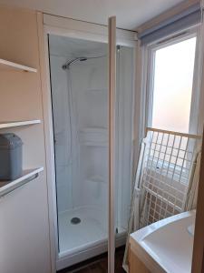 Campings Mobil home 6 personnes : photos des chambres