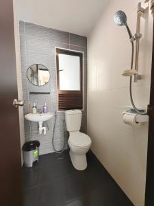 Ayer Keroh B202 6pax Cozy Stay - GXHomes