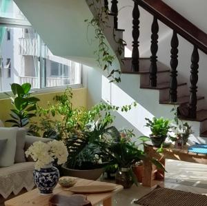 Quarto confortável em boa viagem