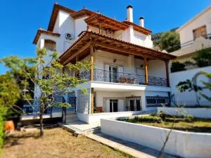 The Mirador Boutique Villa with Scenic Sea View - 拉夫蒂港