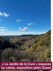 B&B / Chambres d'hotes Le Chant des Sources, Gites et Chambres d-hotes avec Vue a Gimel-les-Cascades : Appartement 2 Chambres avec Vue sur la Montagne