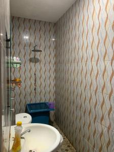 Hollandia Kos Khusus Perempuan