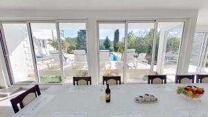 Villa Almas with swimming pool, tennis court, sauna, gym, grill house