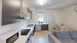 Superbe T2 refait à neuf avec balcon vue montagne à un arrêt de Monaco