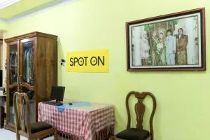 OYO 2440 Wallet Family Residence Syariah - Lumajang