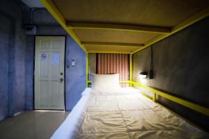 OYO 560 Chang Hostel Suvarnabhumi