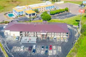 OYO Hotel Brownsville TN I-40 - Covington