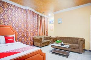 Collection O Medan City Center Near Manhattan Times Square Formerly Grand Z Suites