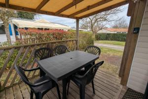 Chalets Beautiful 3-bedroom mobil home - near the beach : photos des chambres