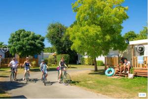 Beautiful 3-bedroom mobil home - near the beach