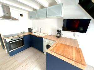 Maisons de vacances PLAIN PIED, avec mezzanine et espace exterieur 10min Puy du F : photos des chambres