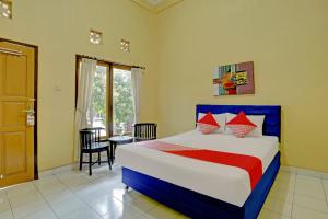 OYO 3096 Hotel Dewi Warsiki Near Gilimanuk Port