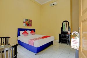 OYO 3096 Hotel Dewi Warsiki Near Gilimanuk Port