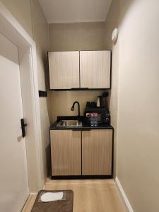 ComfyStay KSA - Boho-Chic Studio Near Cafés