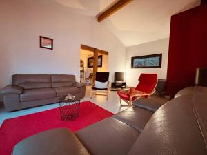 Maisons de vacances Chalet familial a Lodeve avec jardin : photos des chambres