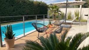 Villa moderne avec piscine chauffée