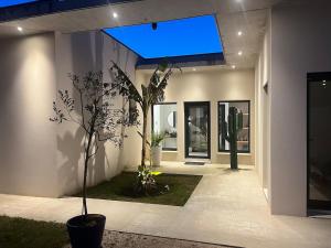 Villas Villa moderne avec piscine chauffee : photos des chambres