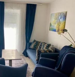 2 Zimmer Ferienwohnung mit Terrasse fußläufig zu S-Bahn und See - Grafrath