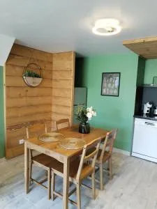 Gîte de la Racine, A l'Orée du bois - Xertigny