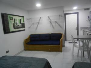 Bello Apartamento en Tucacas, frente al Mar, piscinas y playa privada