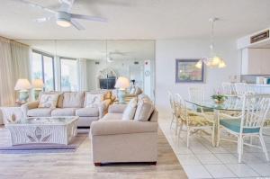 3 bedroom condo with ocean front view